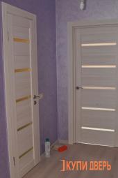 Светлые двери в интерьере фото 2